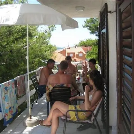 In Okrug Gornji With Sea View, Balcony, Air Conditioning, Wifi 5161-2 Apartment